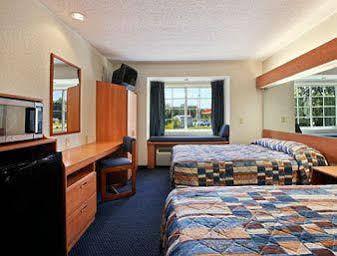 Microtel Inn & Suites By Wyndham Lillington/Campbell University Eksteriør bilde