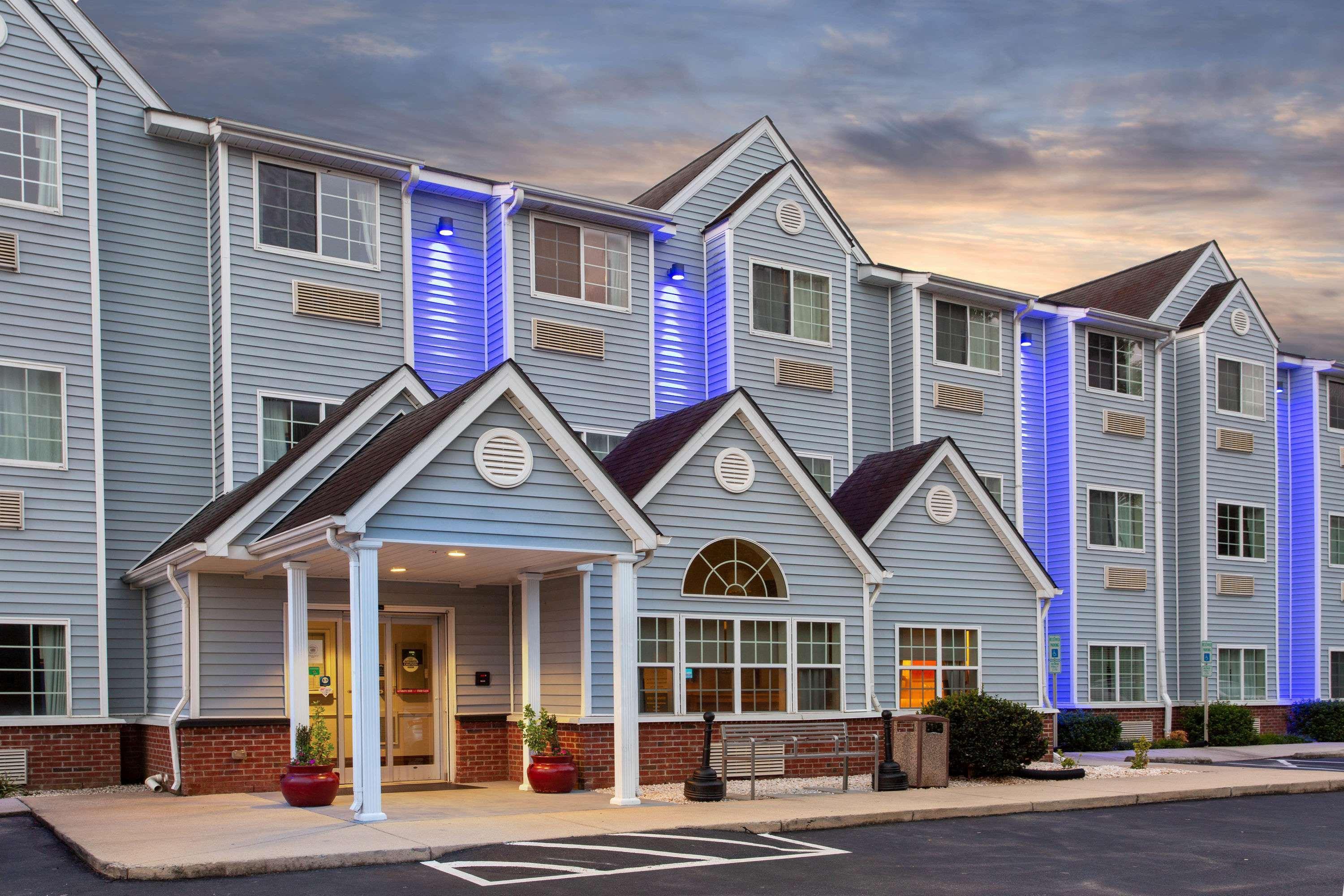Microtel Inn & Suites By Wyndham Lillington/Campbell University Eksteriør bilde